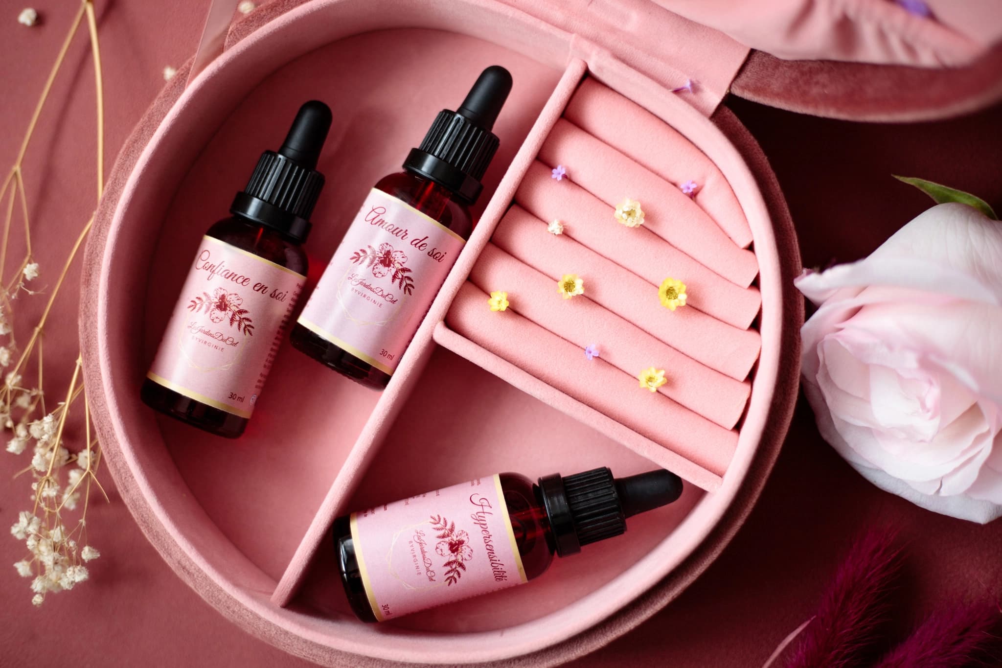 Mise en scène d'elixirs floraux